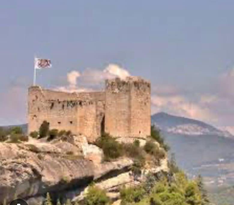 Hypercentre Avec Vue Sur Le Chateau Vaison-la-Romaine Exterior foto